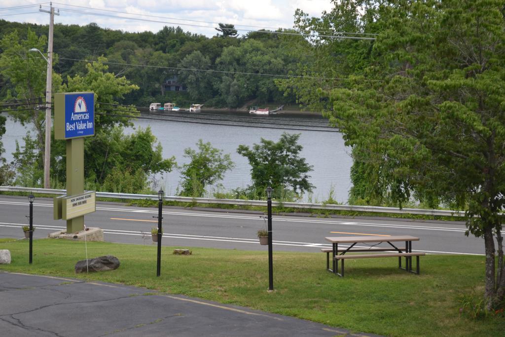 Mount Holyoke Inn Bagian luar foto