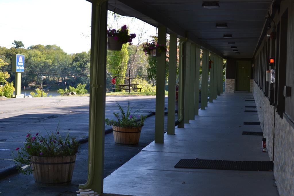 Mount Holyoke Inn Bagian luar foto